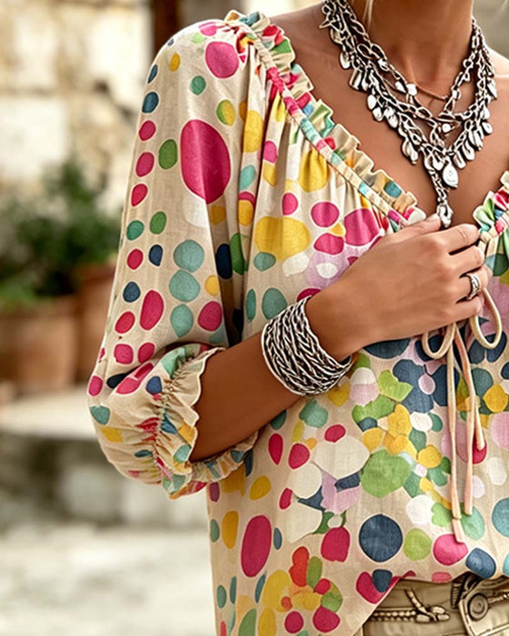 Blouse Col V À Pois À Lacets