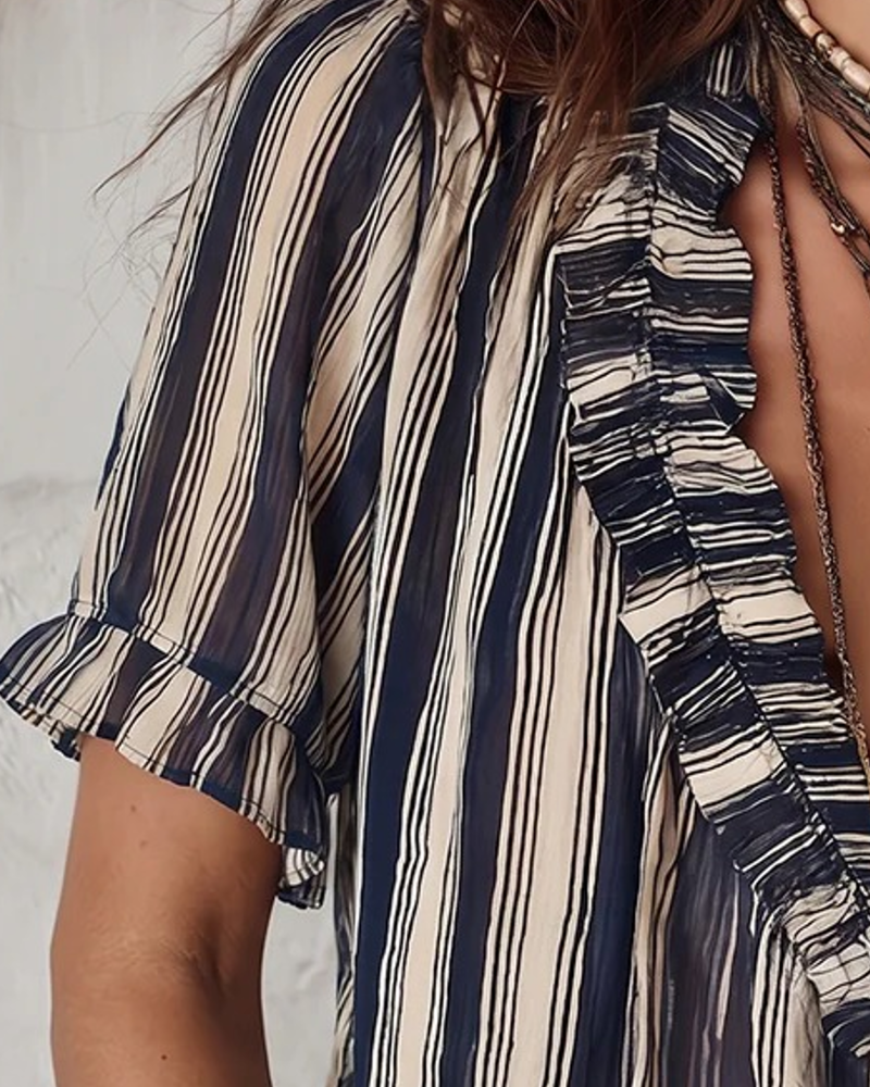 Blouse Rayée Col En V Col Volanté