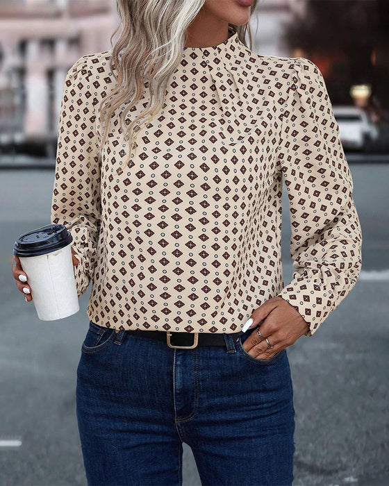 Blouse au style et imprimés vintage