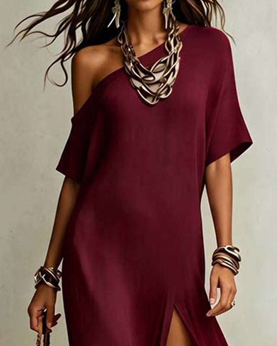 Robe À Épaule Inclinée Et Fente