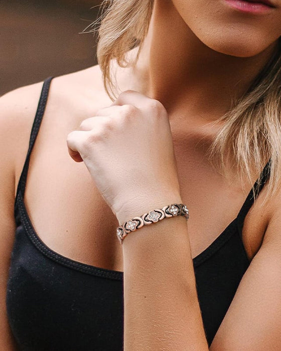 Bracelet En Cuivre À Trèfle À Quatre Feuilles