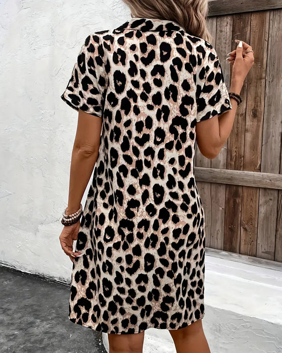 Robe Ajustée À Imprimé Léopard Avec Col À Revers
