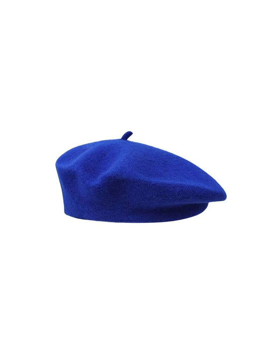 Le Béret Iconique Qui Rend Chaque Look Complet