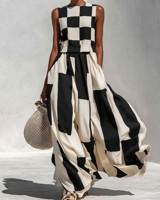 Robe Sans Manches À Col Rond Et À Carreaux