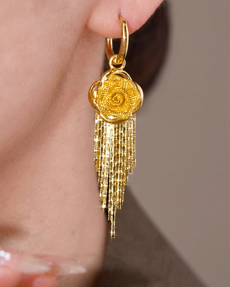 Boucles D'oreilles Fleur Dorée Avec Pompons