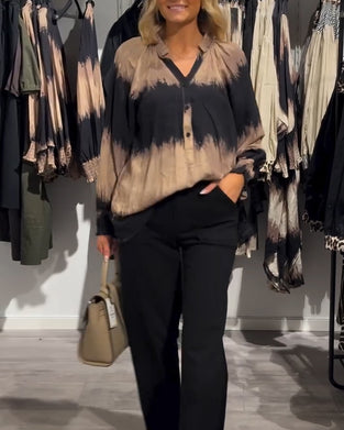 Chemisier vintage à boutons et col en V colorblock