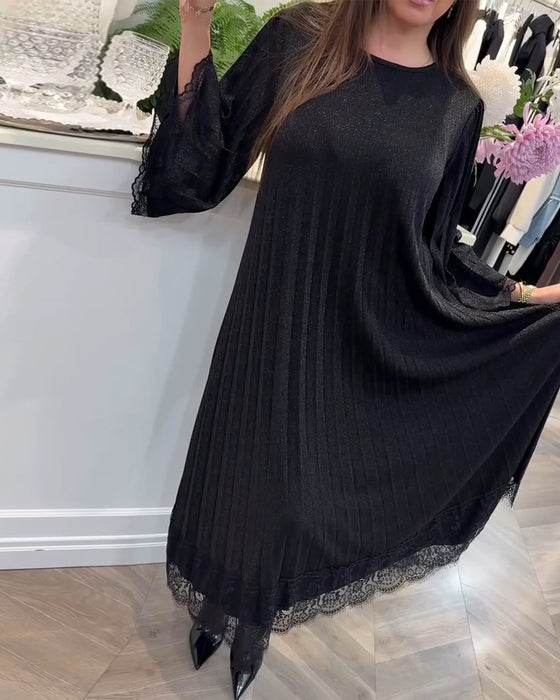 Robe Col Rond Ample Dentelle Patchwork