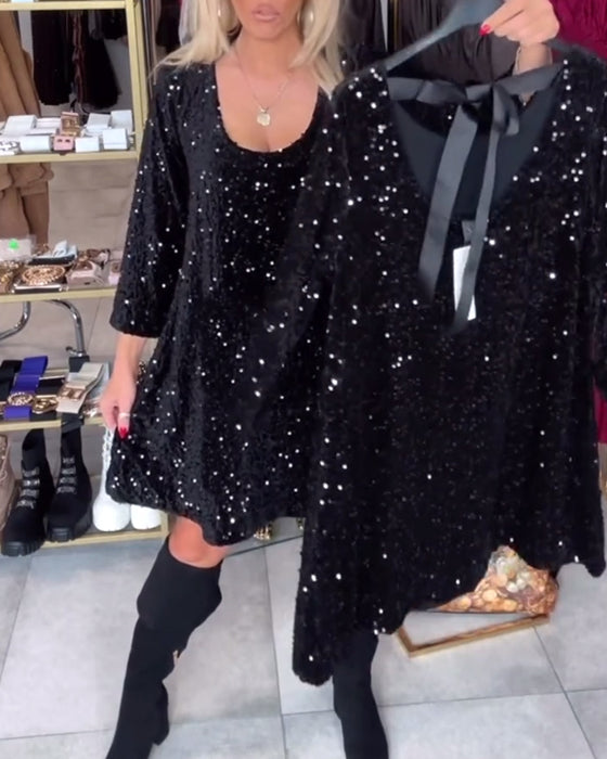 Robe En Velours Pailletée Avec Décolleté Large