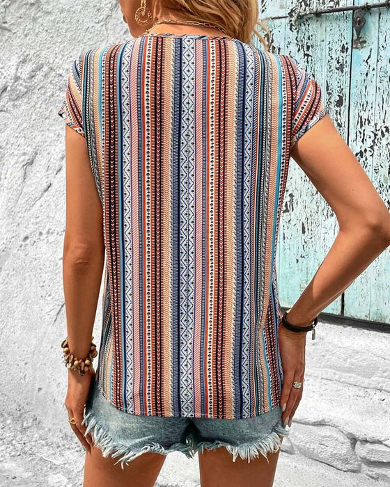 T-Shirt Imprimé Coloré En Dentelle Col En V