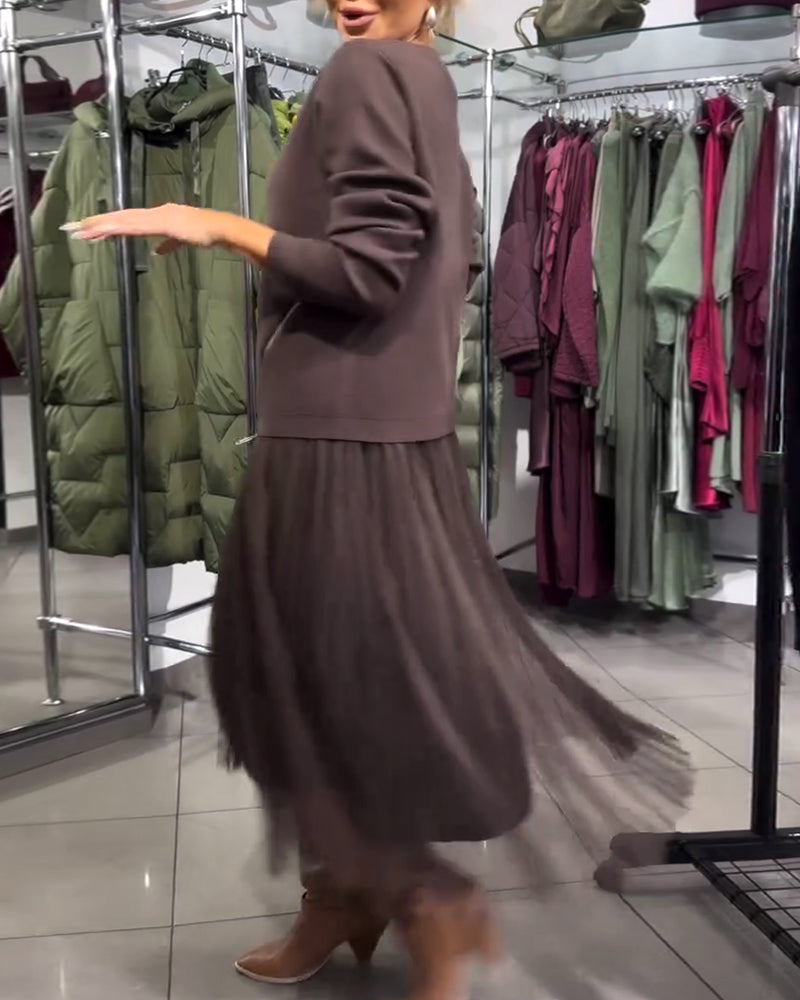 Ensemble Stylé Avec Pull À Col Rond Et Détail Zippé