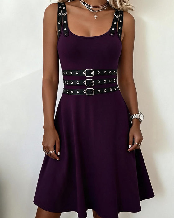 Robe Col Carré Bretelles Anneau Métallique Sans Manches