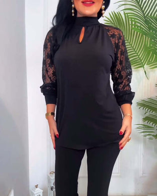 Haut de gamme en patchwork de manches en dentelle au crochet de couleur unie