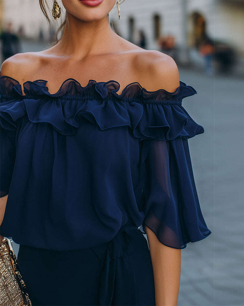 Blouse Élégante Off-Shoulder Volantée