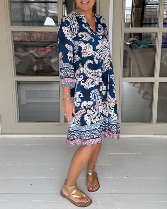 Robe à imprimé cachemire et encolure en V