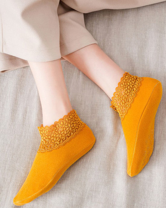 Nouvelles Chaussettes Chaudes Avec Dentelle à La Mode