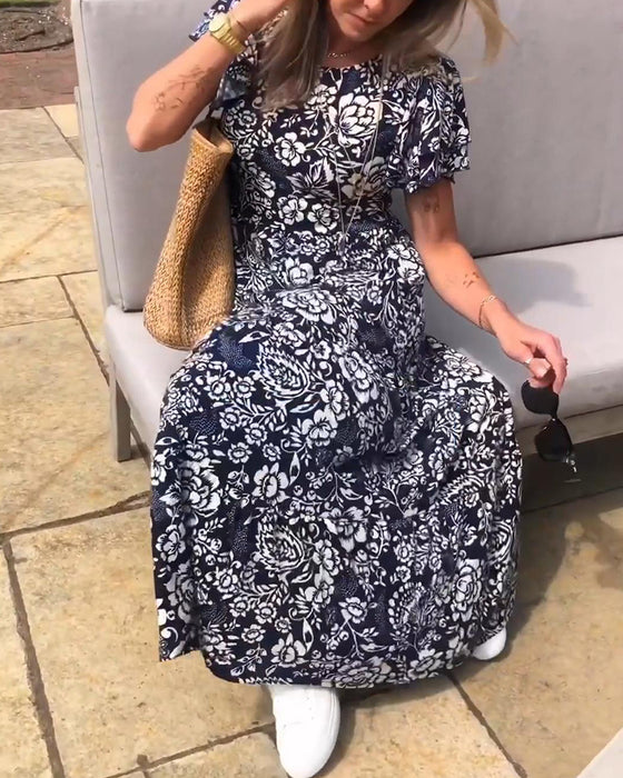 Robe longue à manches courtes imprimée de fleurs