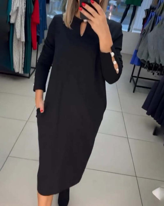 Robe élégante avec boutons en perles