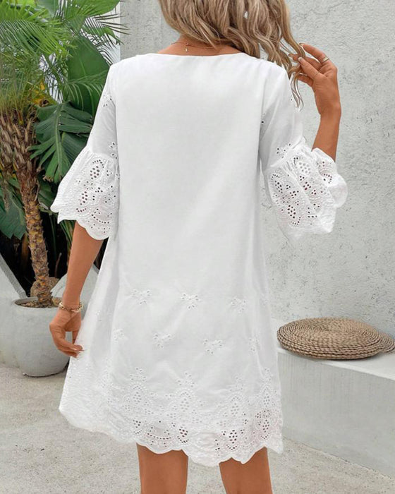 Robe Creux Dentelle Manches À Cinq Points