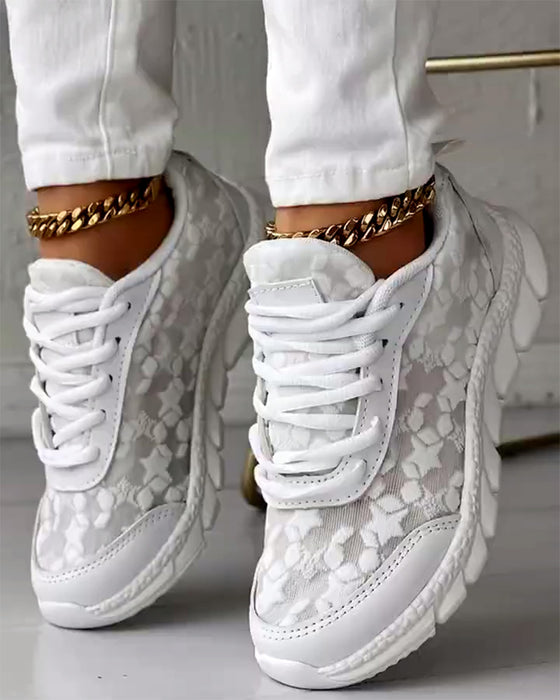 Baskets à lacets simples et respirantes de couleur unie