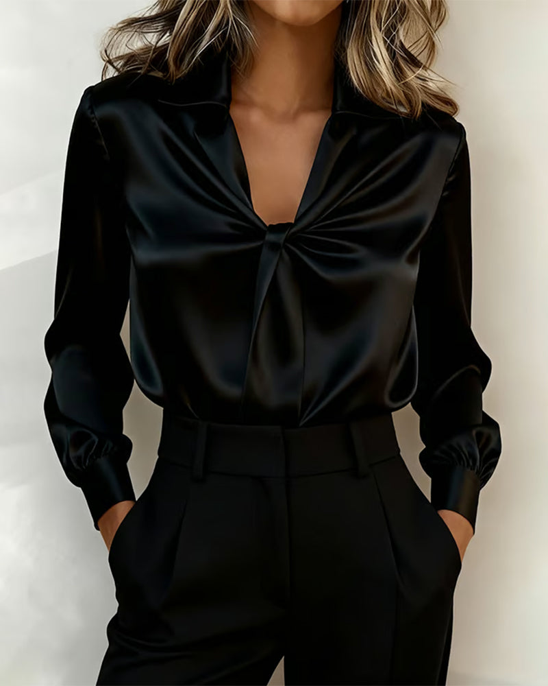 Chemise stylée unie à col en V