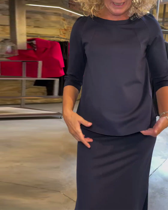 Jupe de costume simple de couleur unie à col rond