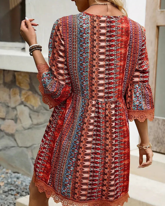 Robe Col En V Dentelle Manches Trois-Quarts
