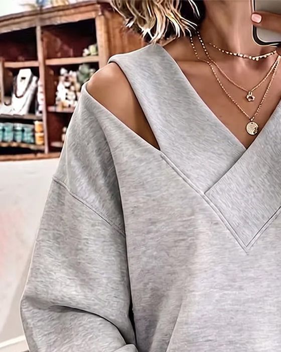 Sweatshirt Col V Épaule Dégagée Fente Asymétrique