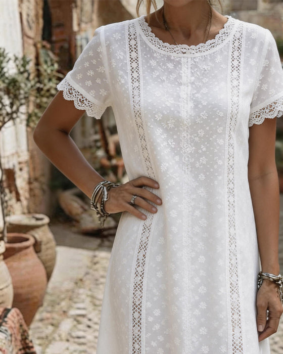 Robe Col Rond Dentelle Découpée Fourreau