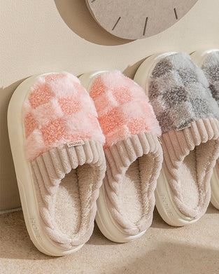 Chaussons chauds antidérapants pour l'intérieur de la maison
