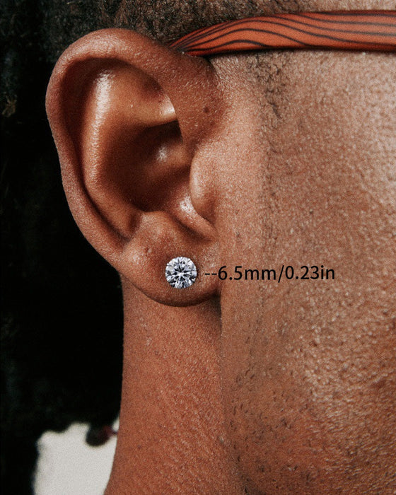 Boucles d'oreilles à tige rondes classiques en zircon