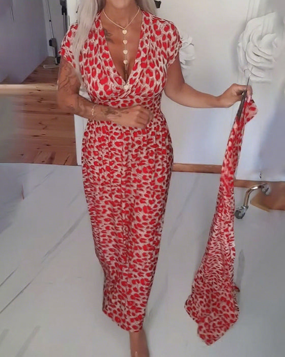 Robe élégante à imprimé léopard et col en V