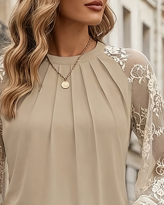 Blouse Col Rond Froncé Dentelle Patchwork