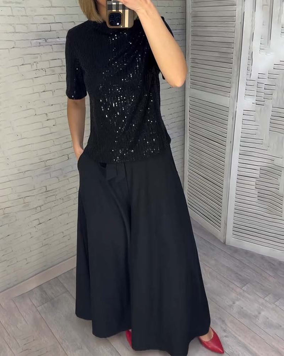 T-Shirt Amincissant À Sequins À Manches Courtes