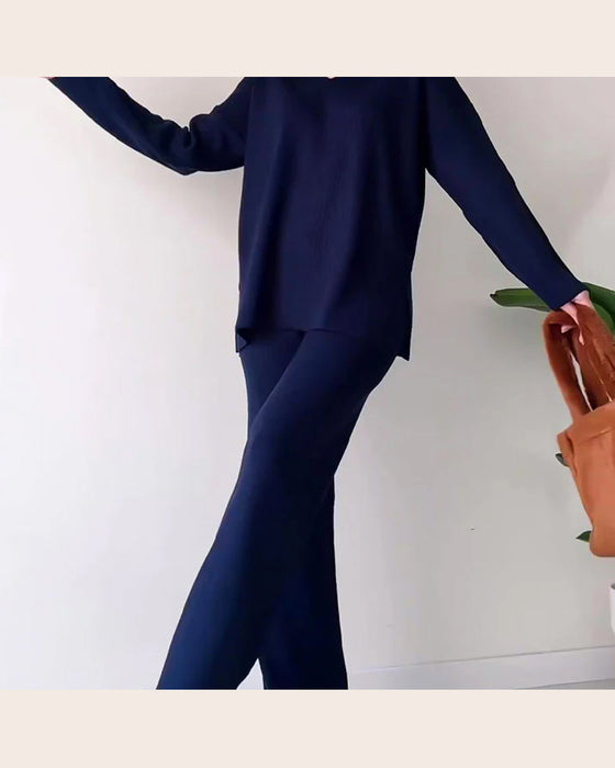 Ensemble De Deux Pièces Avec Caractéristiques Couleur Uni Et Tricot