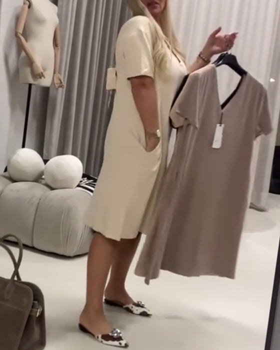 Robe Élégante Et Tendance À Col En V