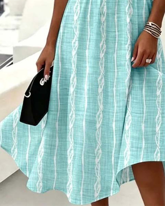 Robe Col Rond Sans Manches Rayée Taille Cintrée