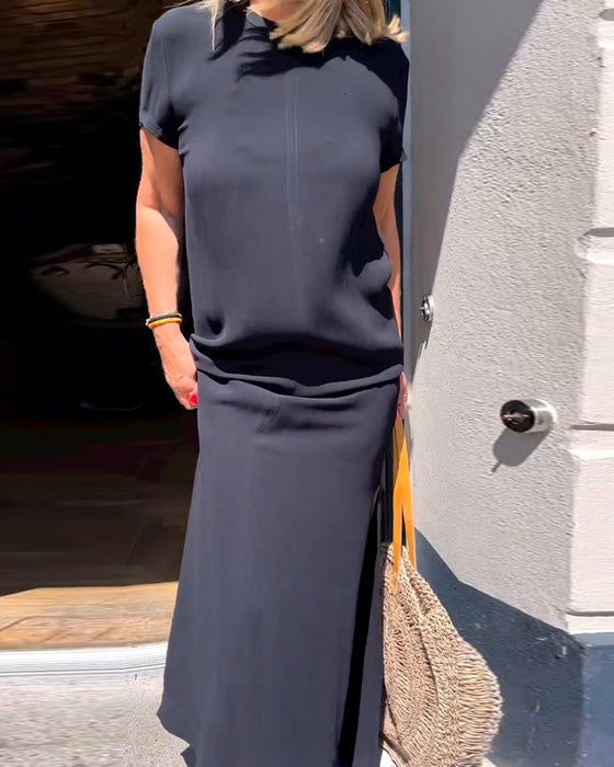 Robe élégante à manches courtes en couleur unie