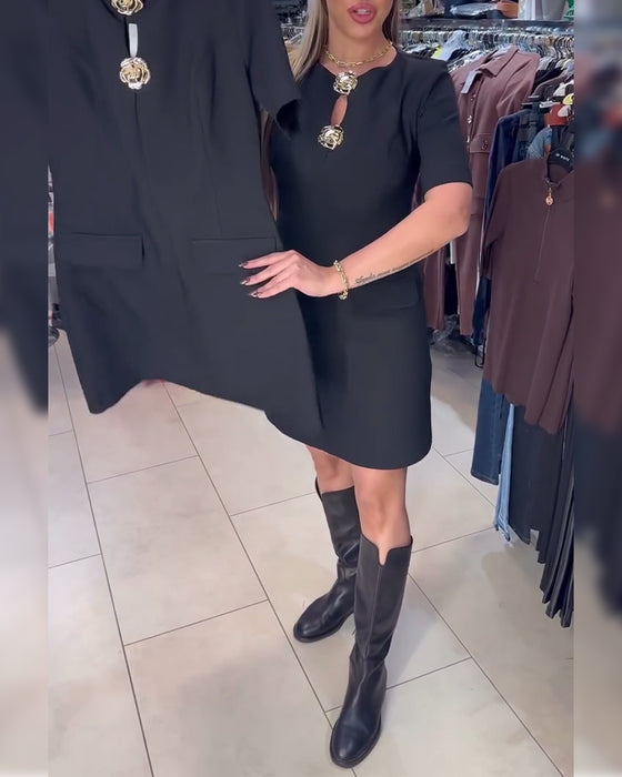 Robe Boucle Métallique Cintrée À Manches Courtes