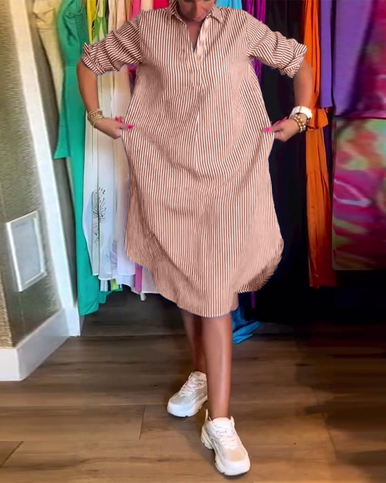 Robe décontractée à rayures et revers imprimés