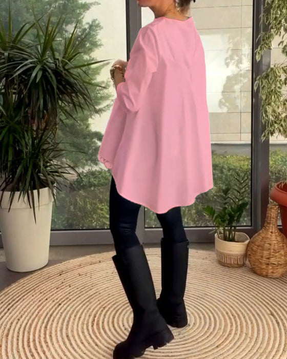 Haut de couleur unie style de déplacement