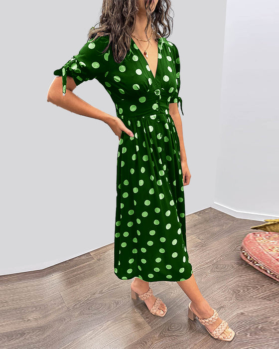 Robe à décolleté V profond et à pois