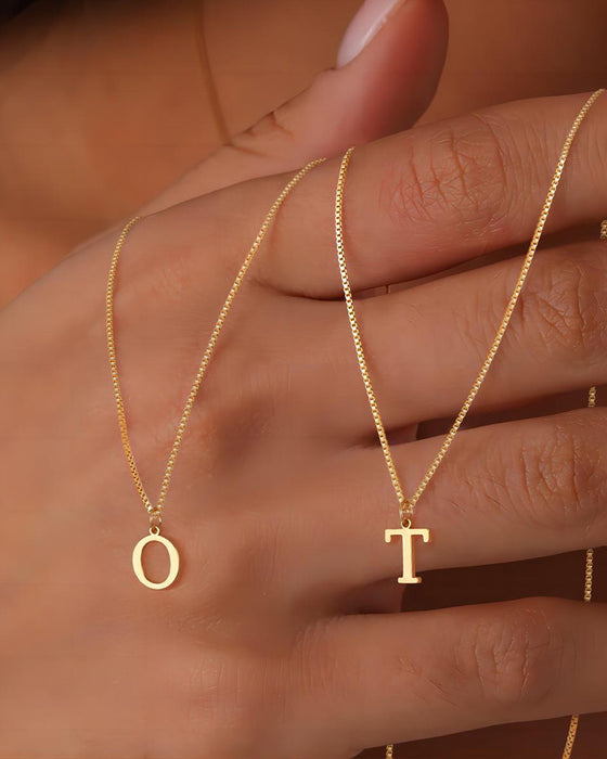 Collier à 26 lettres anglaises à la mode et exquis