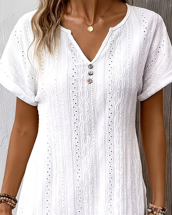 Robe Découpée Détail Col V