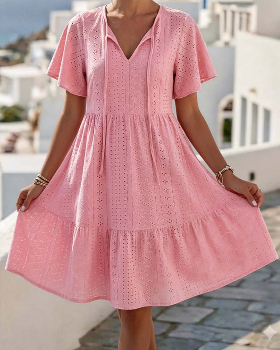 Robe Découpée Courte Cravate