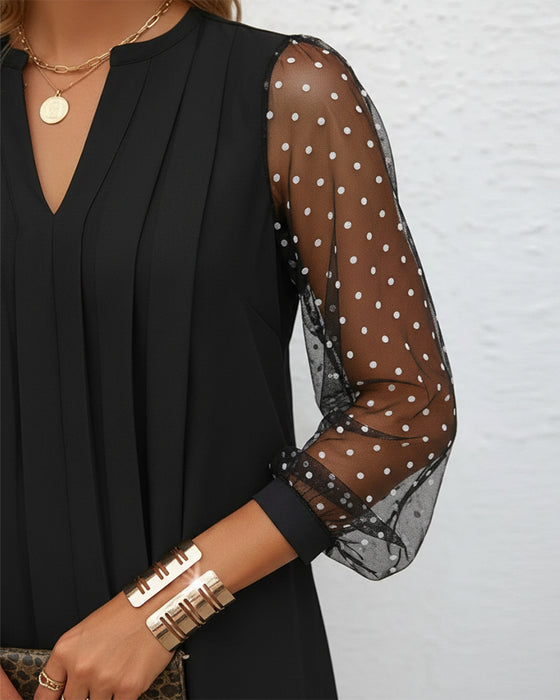 Robe Avec Design à Col V, Tissu En Maillage Et Coupe Amincissante