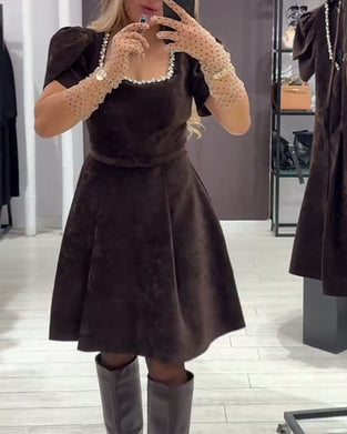 Robe À Manches Ballon Et Encolure Large