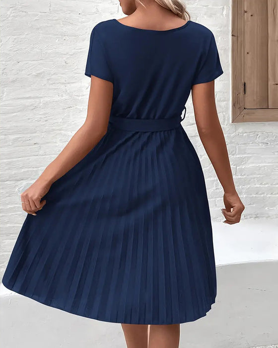 Robe élégante à bretelles plissées de couleur unie