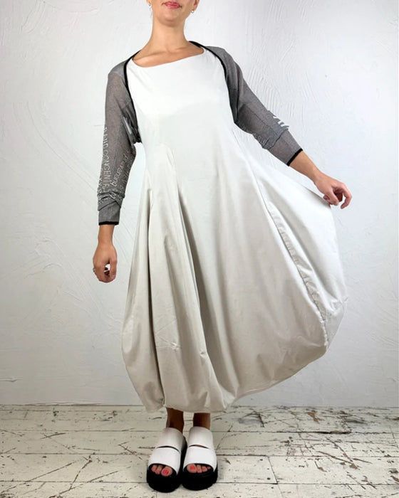 Robe bourgeon sans manches de couleur unie