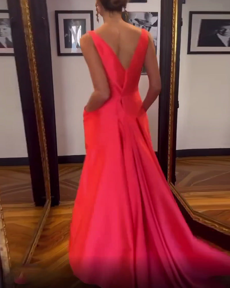 Robe élégante de couleur unie avec coutures en maille irrégulière