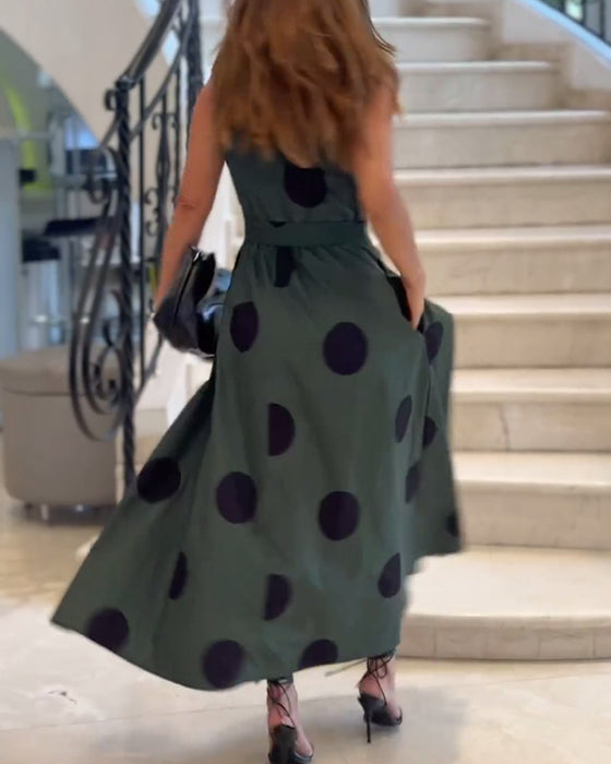 Robe élégante de couleur unie à revers sans manches